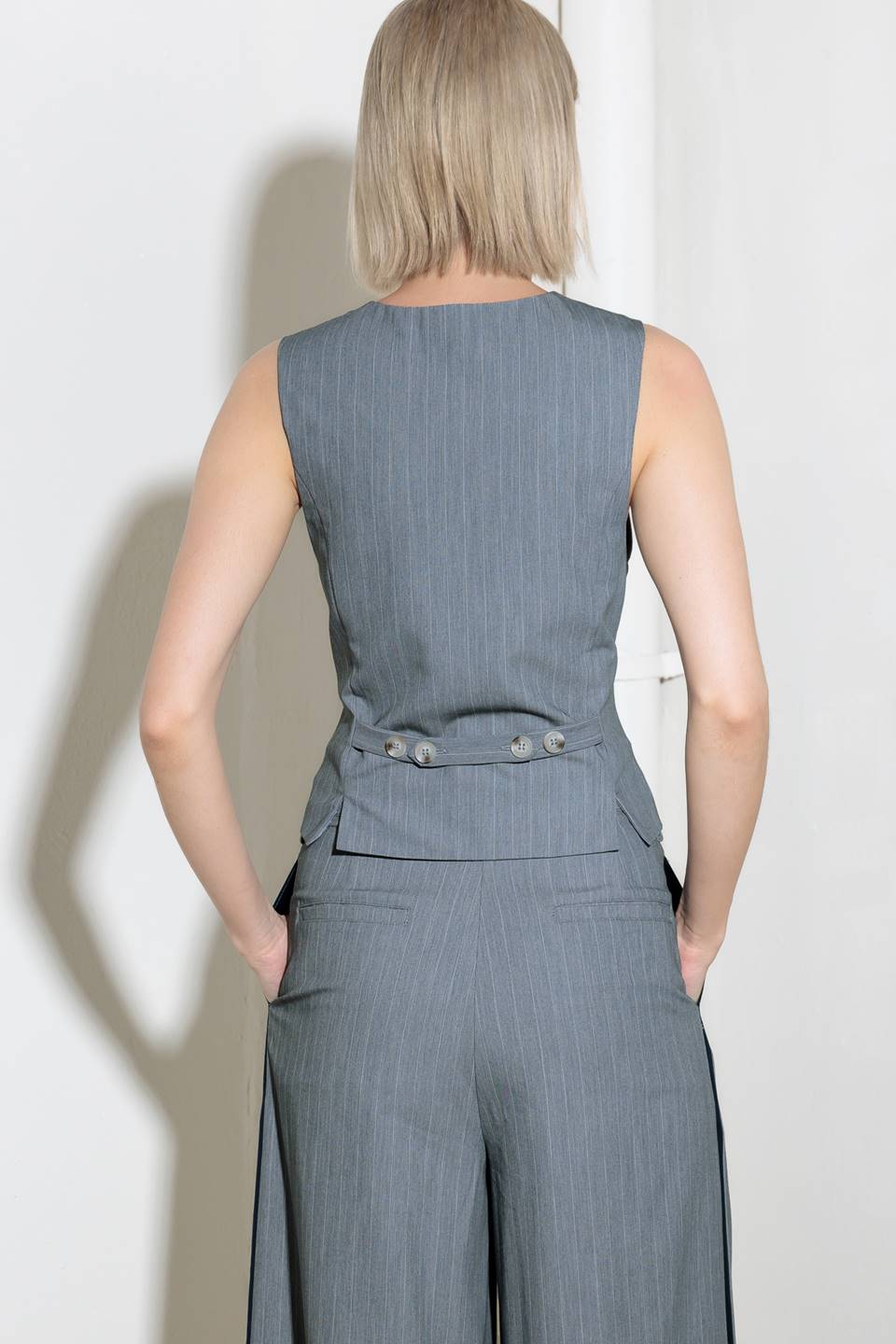 SMILE BRIGHT IN GREY WOVEN VEST Flying Tomato